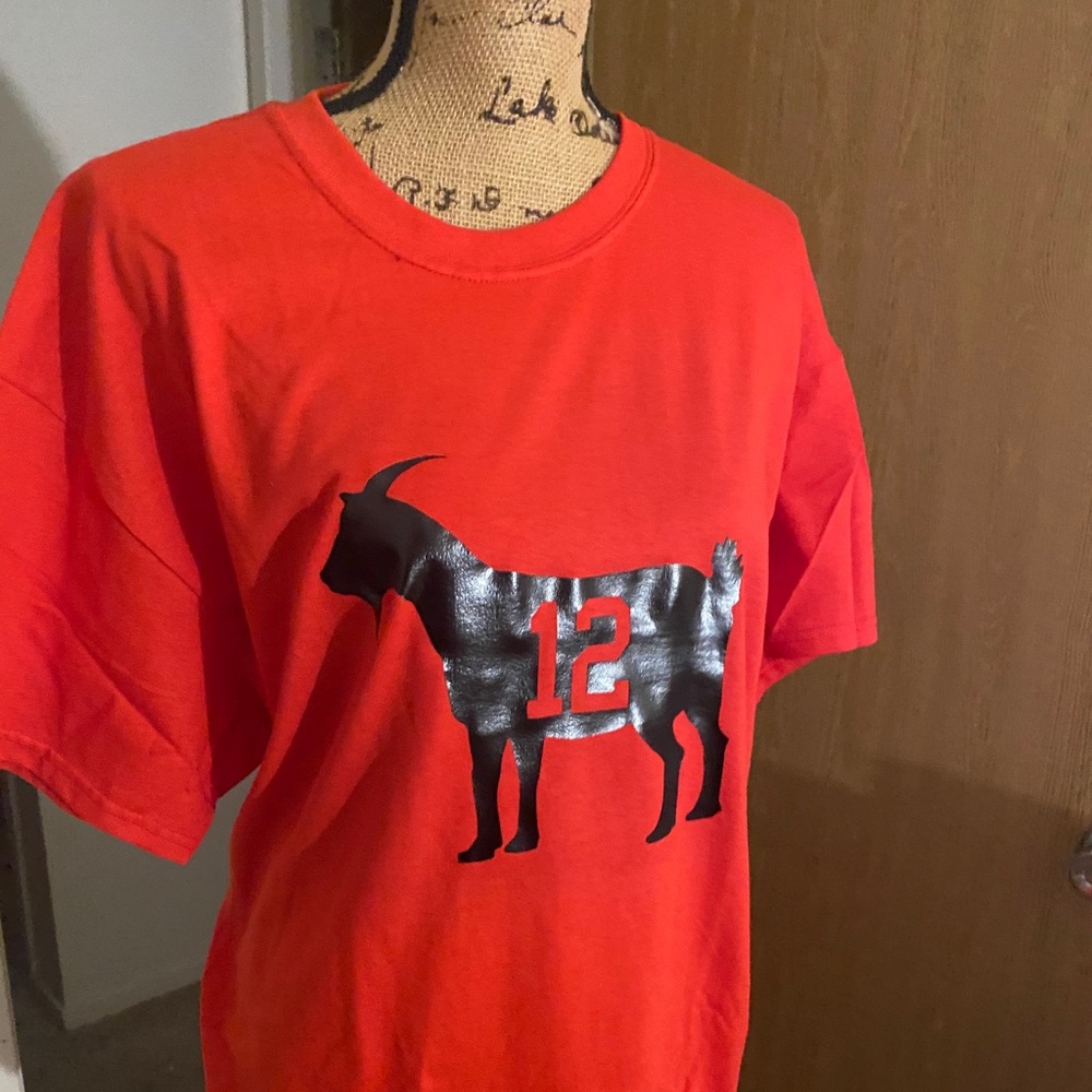 Tom Brady super bowl goat shirt